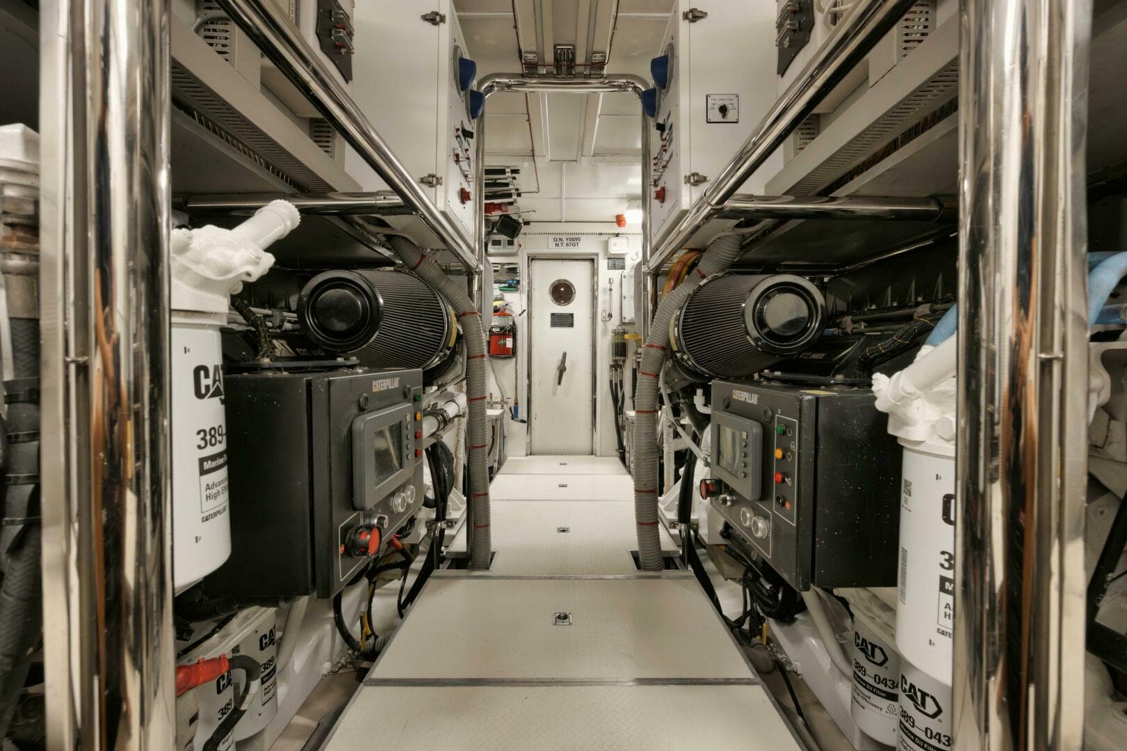 2012 Horizon P110 Tri-Deck — photo 43