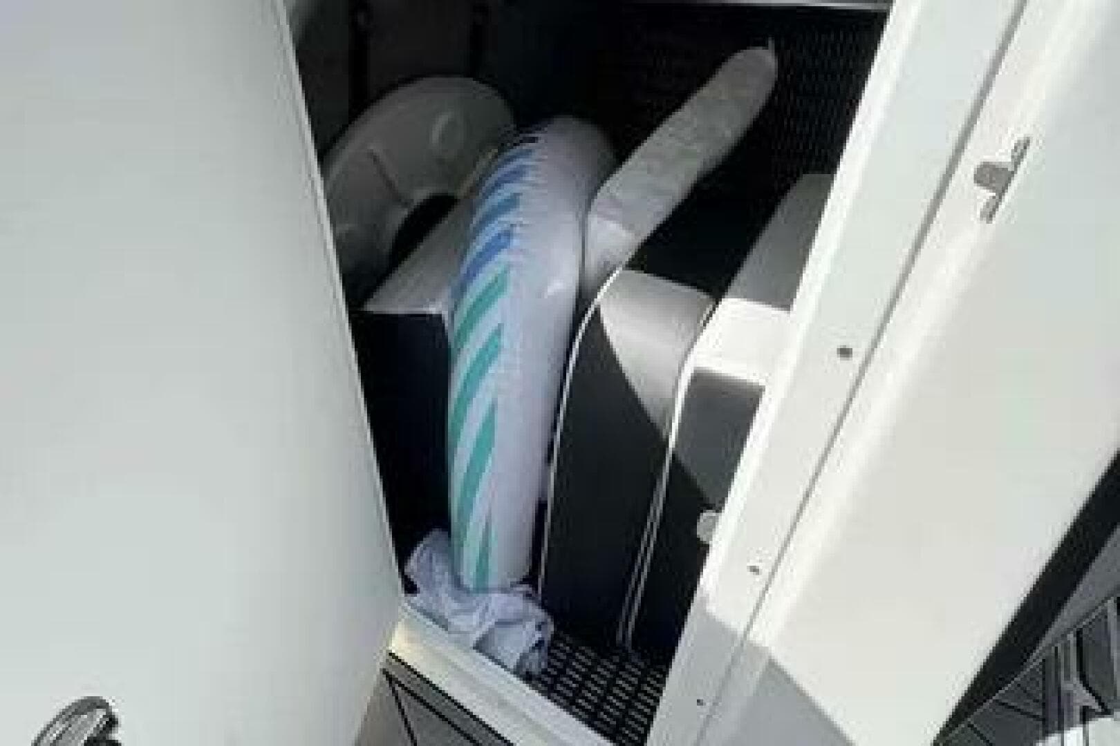 2023 Monterey 275 SS — photo 14