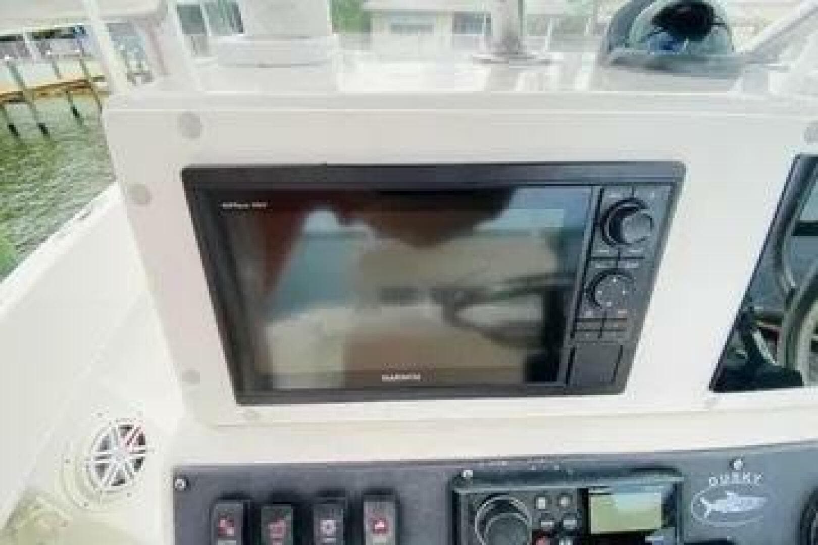 2011 Dusky 233 — photo 5