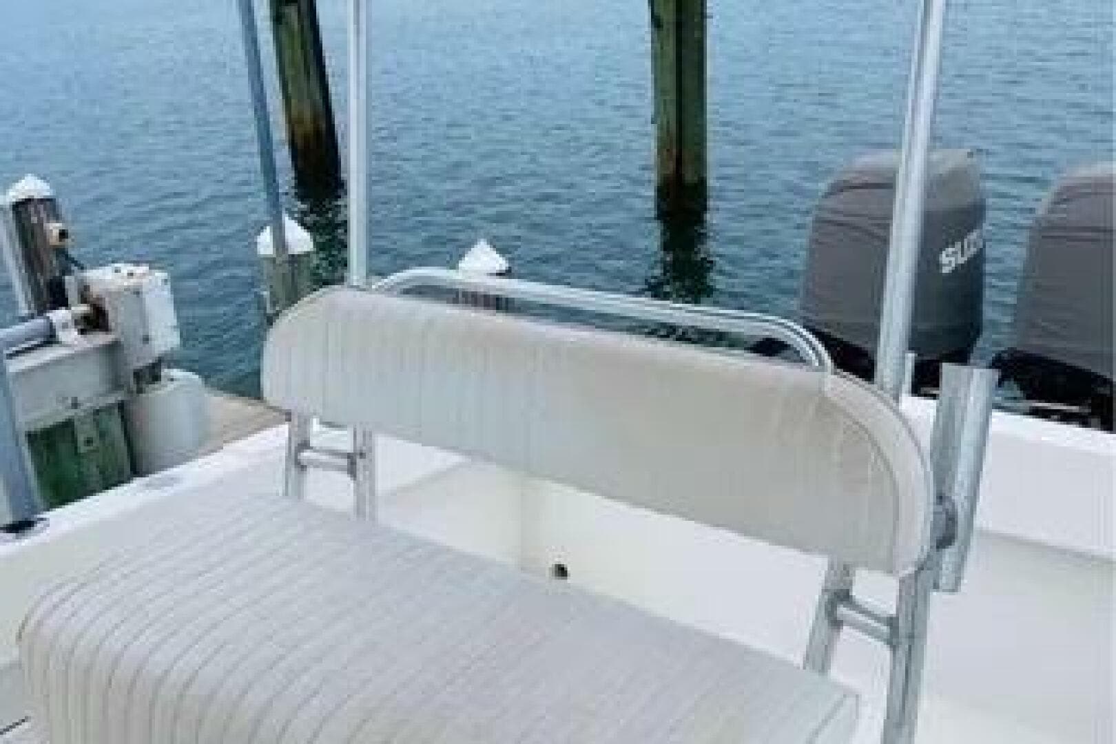 2011 Dusky 233 — photo 9