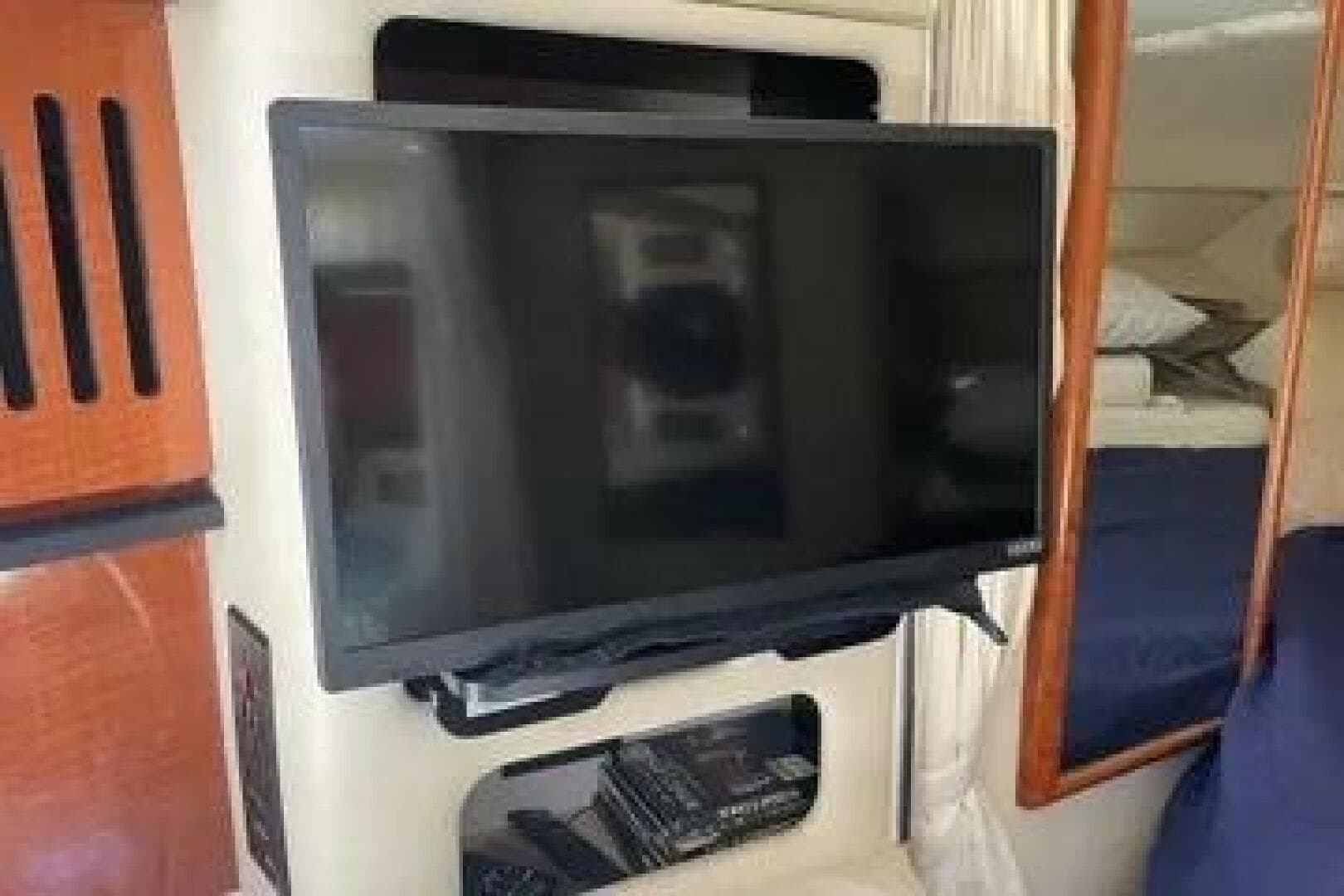 2002 Sea Ray 340 Sundancer — photo 7