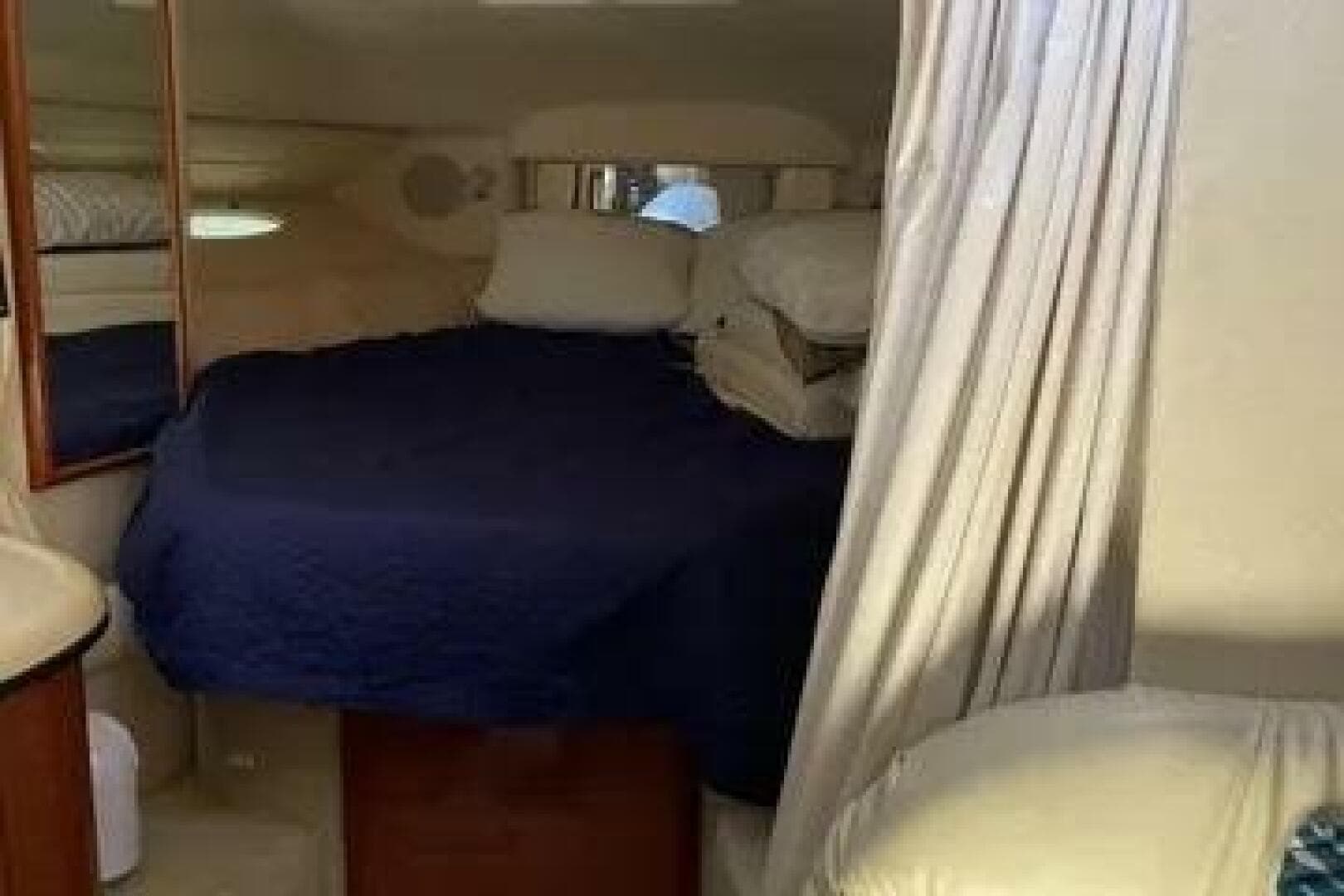 2002 Sea Ray 340 Sundancer — photo 11