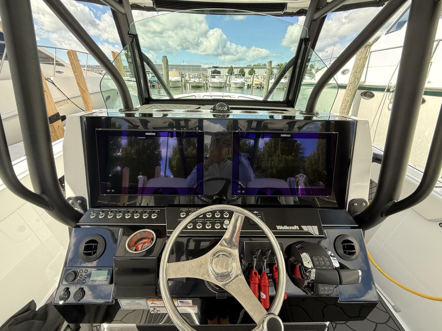 2022 Wellcraft 352 Fisherman — photo 10