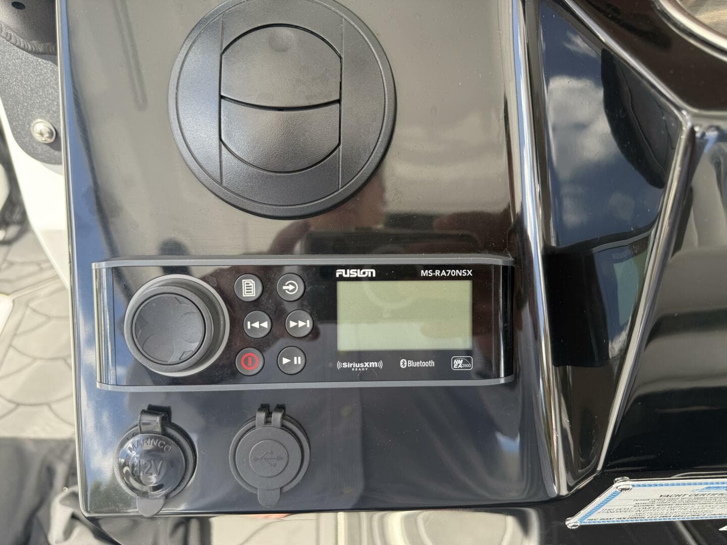 2022 Wellcraft 352 Fisherman — photo 11