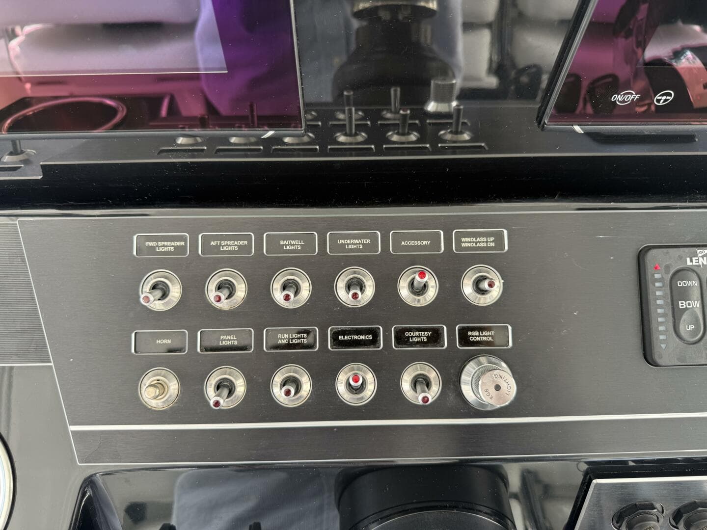 2022 Wellcraft 352 Fisherman — photo 13