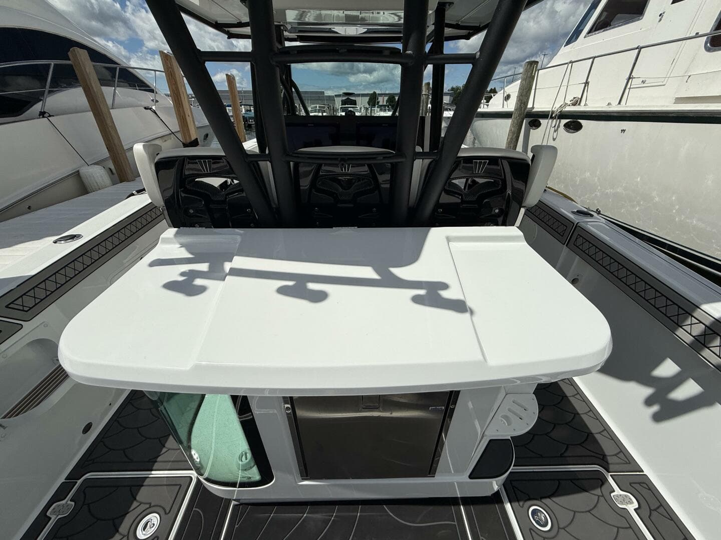 2022 Wellcraft 352 Fisherman — photo 8