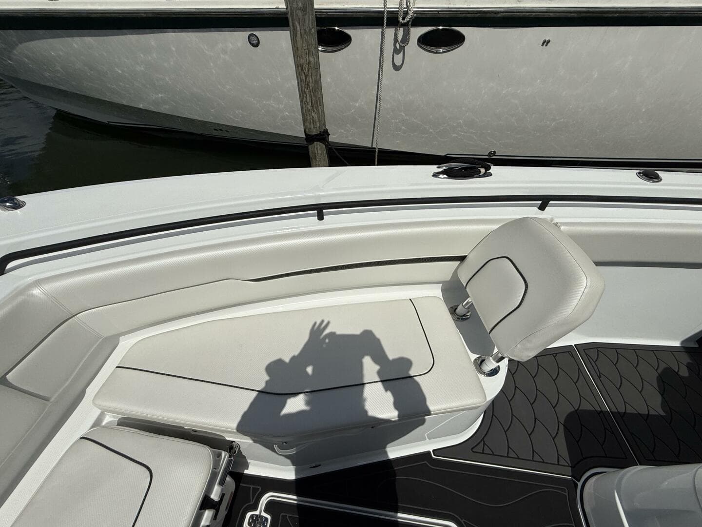 2022 Wellcraft 352 Fisherman — photo 17