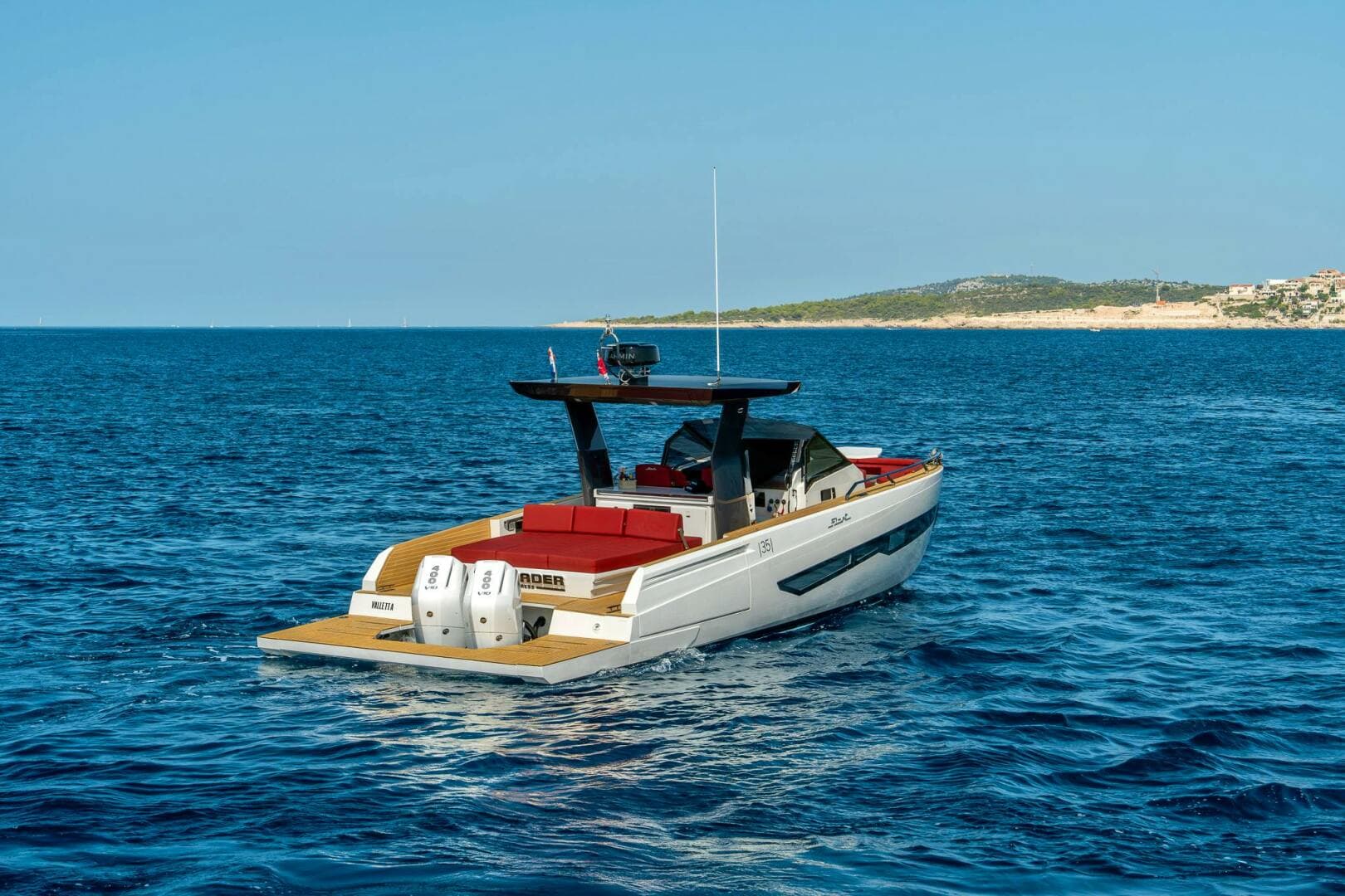 2020 Sunseeker 116 Yacht — photo 47