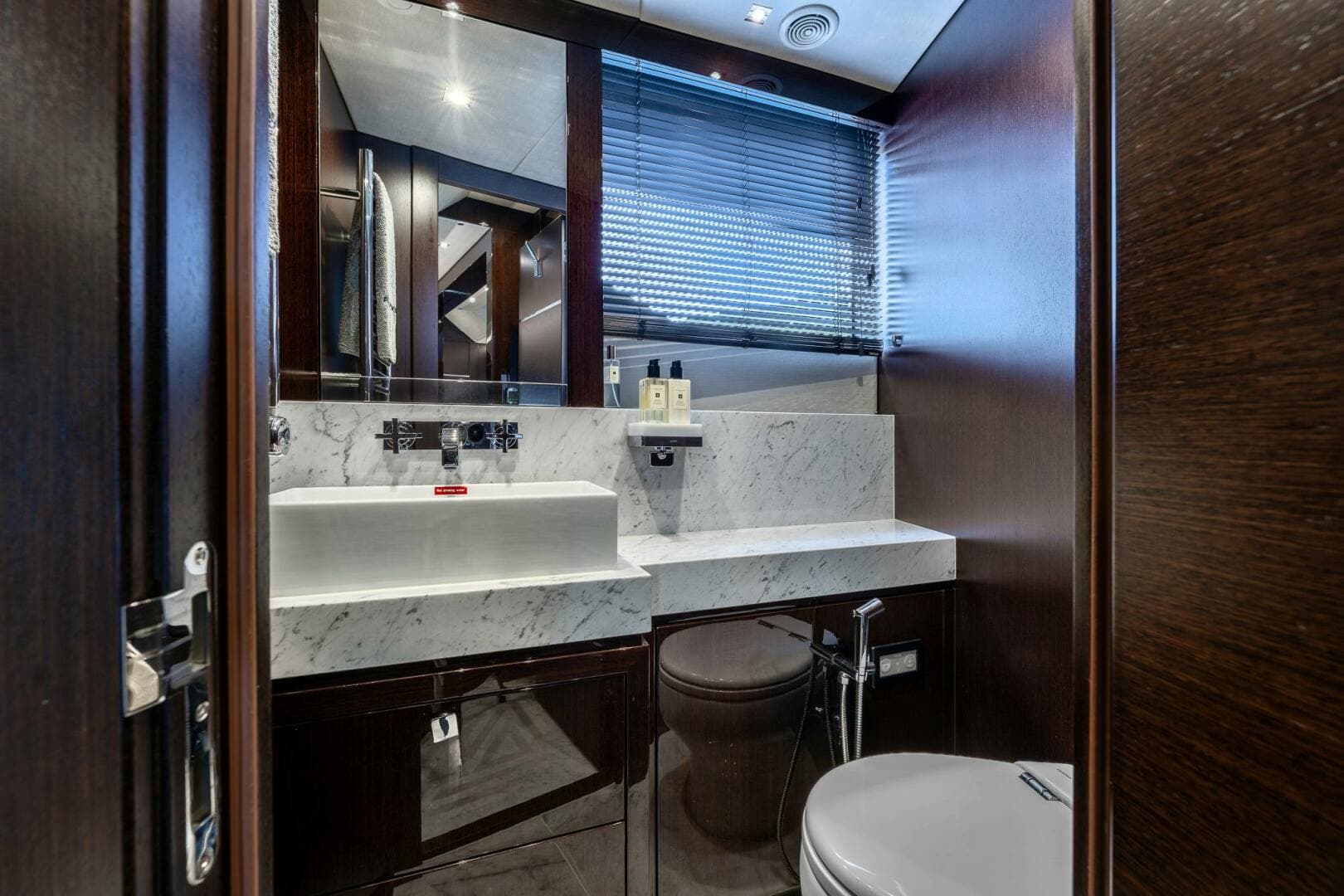 2020 Sunseeker 116 Yacht — photo 37