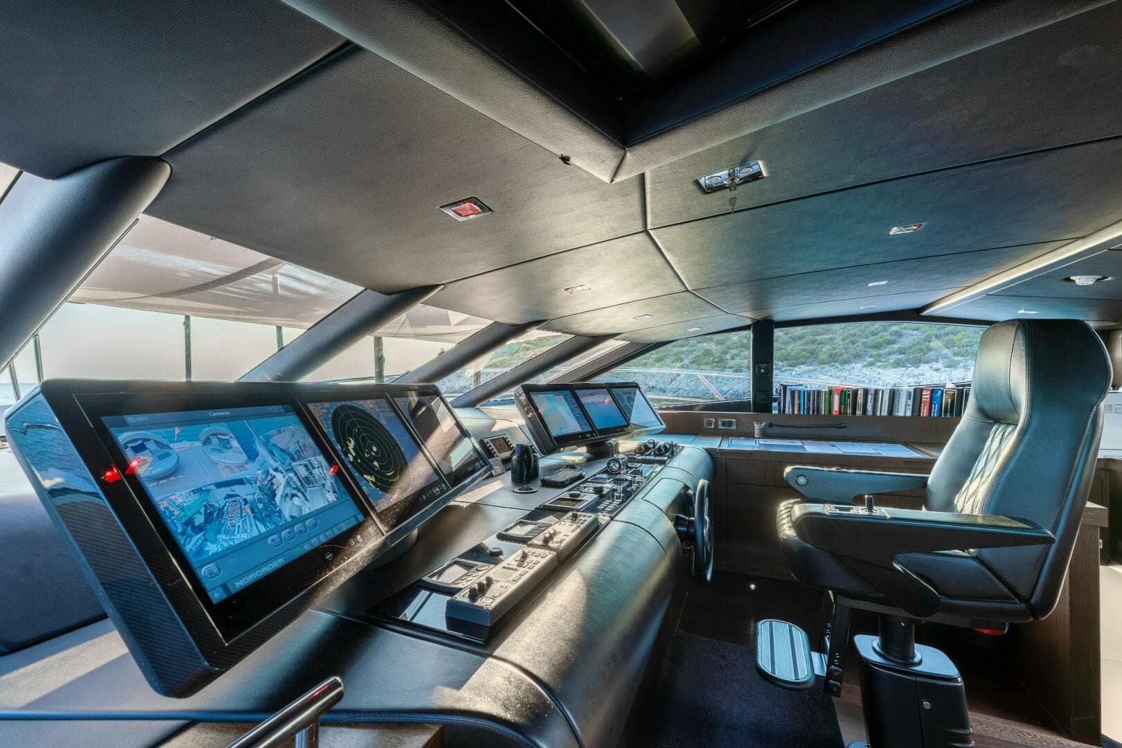 2020 Sunseeker 116 Yacht — photo 41