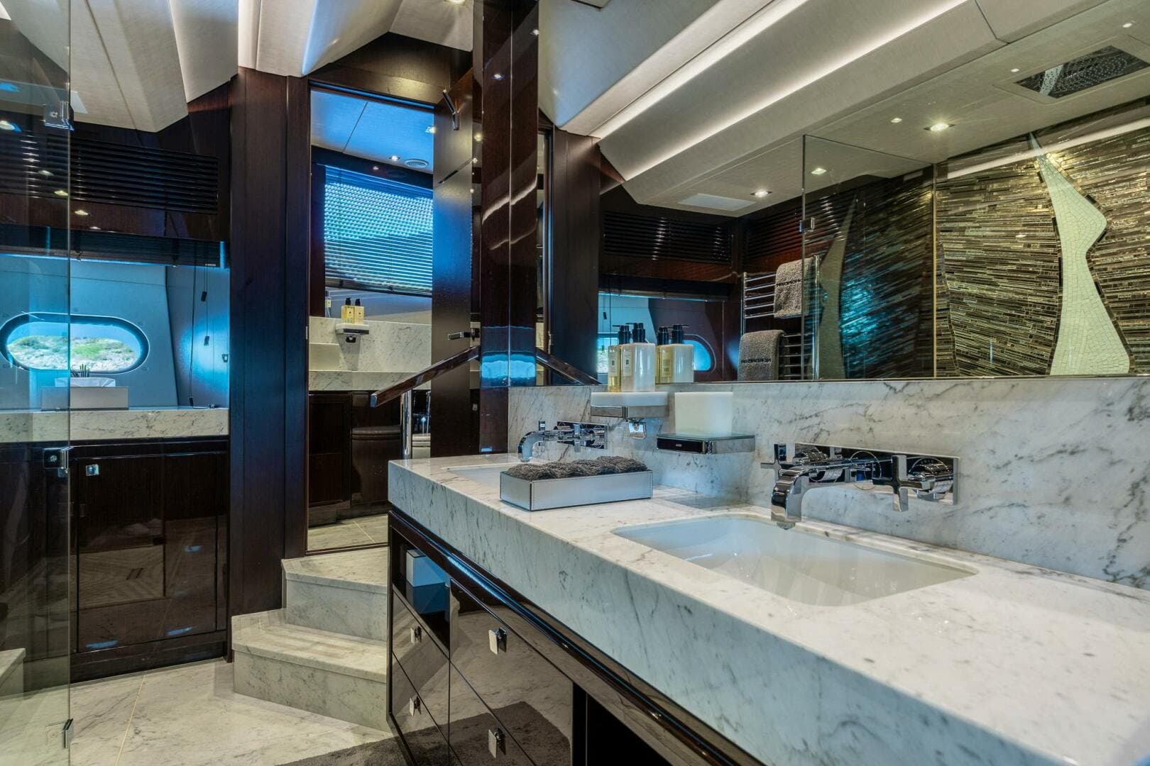 2020 Sunseeker 116 Yacht — photo 28