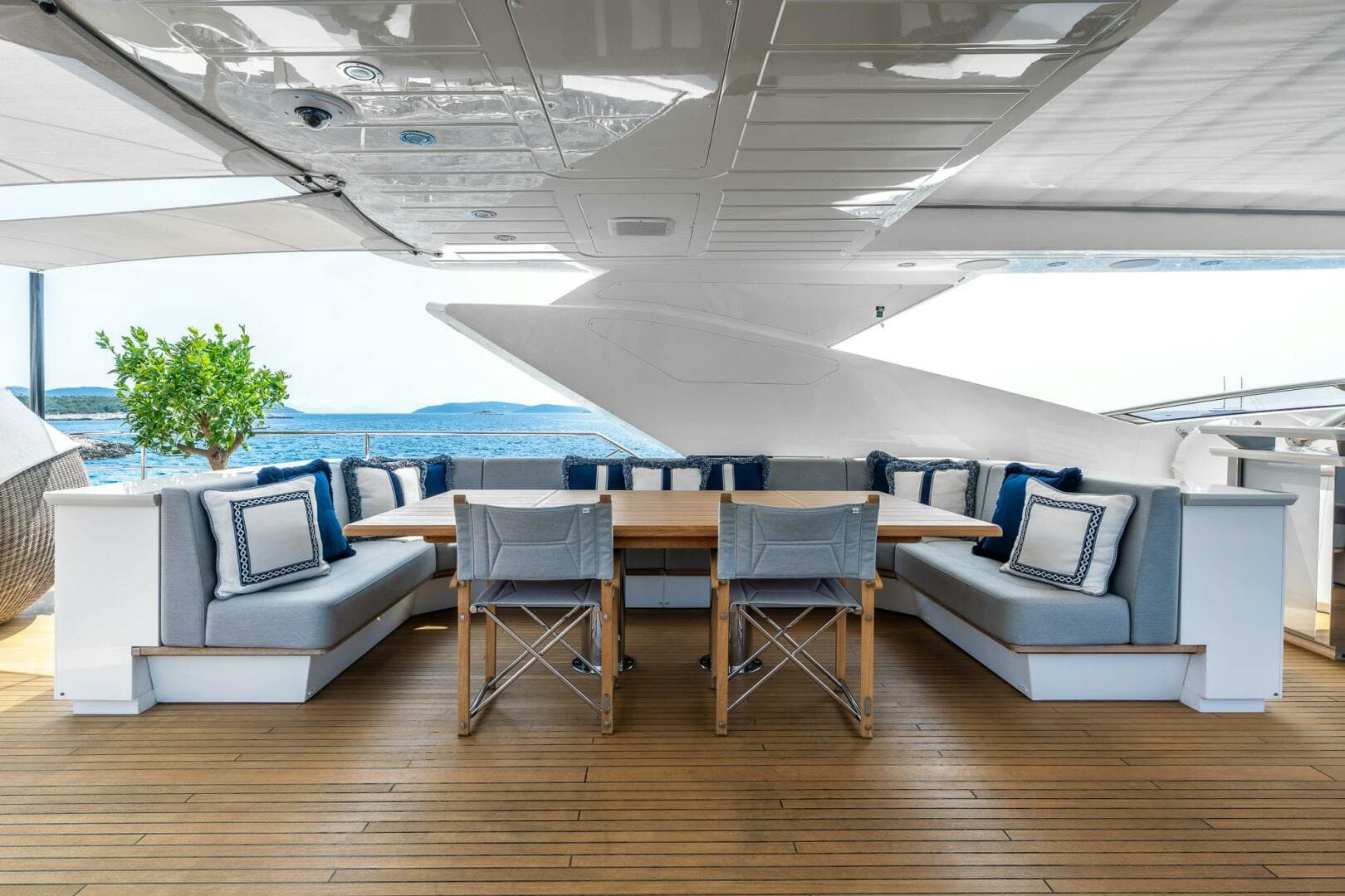 2020 Sunseeker 116 Yacht — photo 13