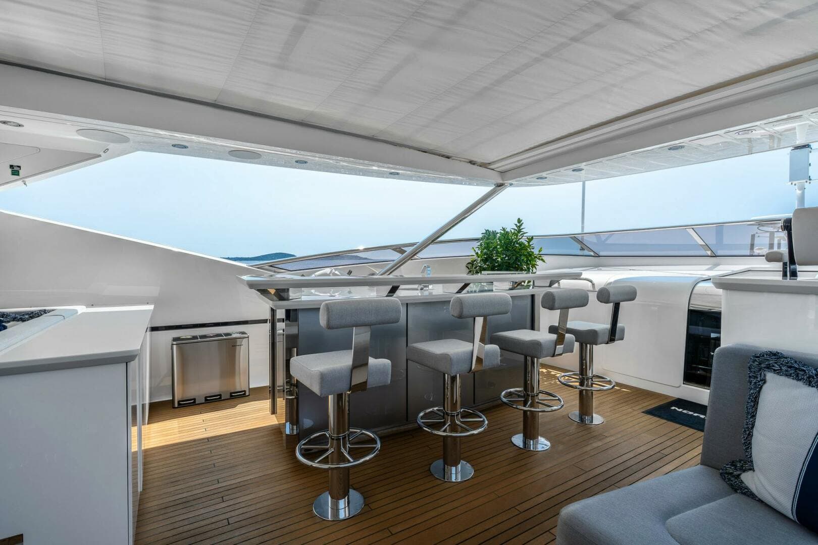 2020 Sunseeker 116 Yacht — photo 15