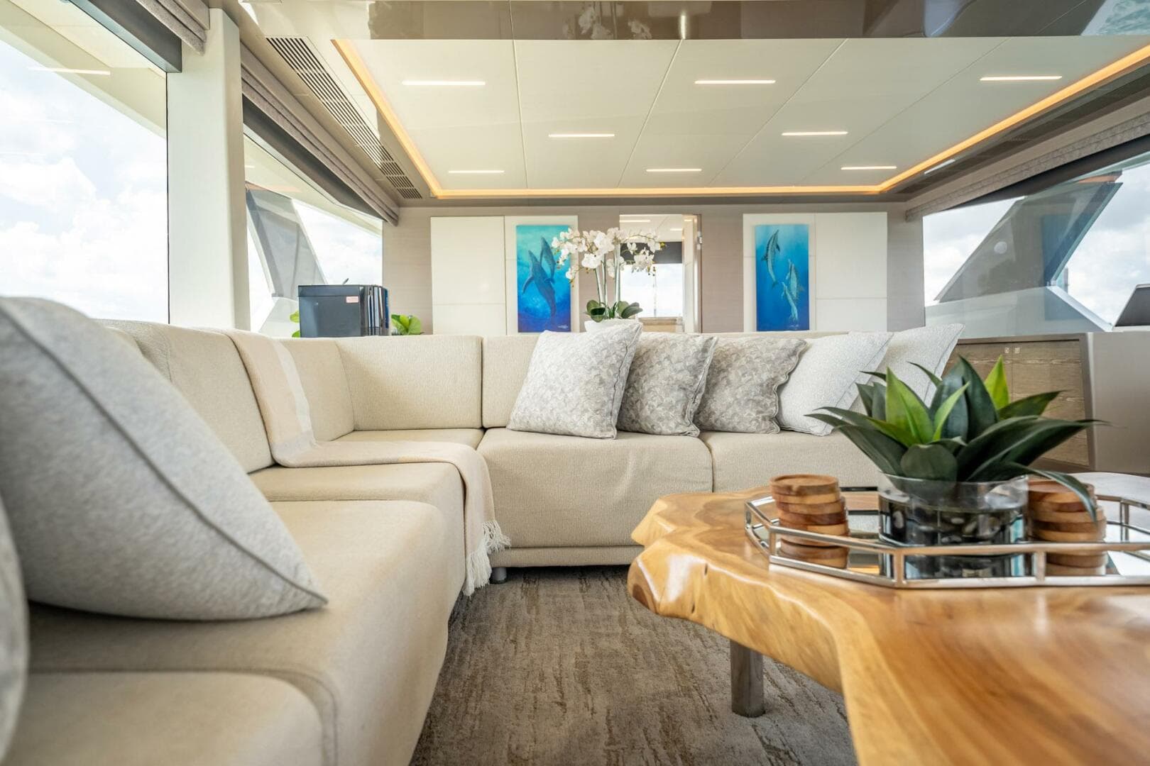 2021 Ocean Alexander 27 Explorer — photo 11