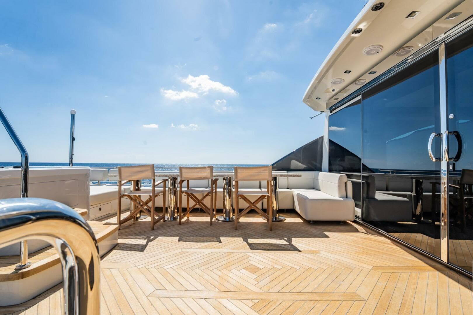 2021 Ocean Alexander 27 Explorer — photo 60