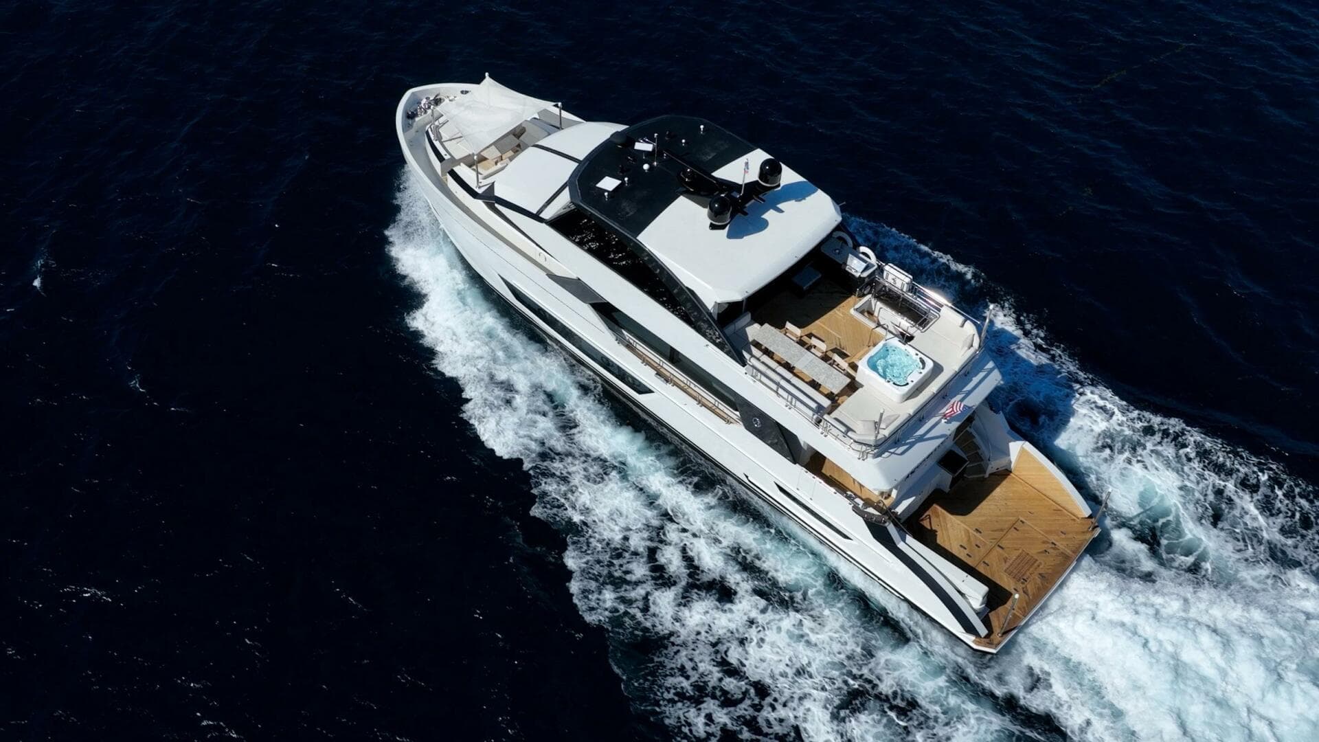 2021 Ocean Alexander 27 Explorer — photo 50
