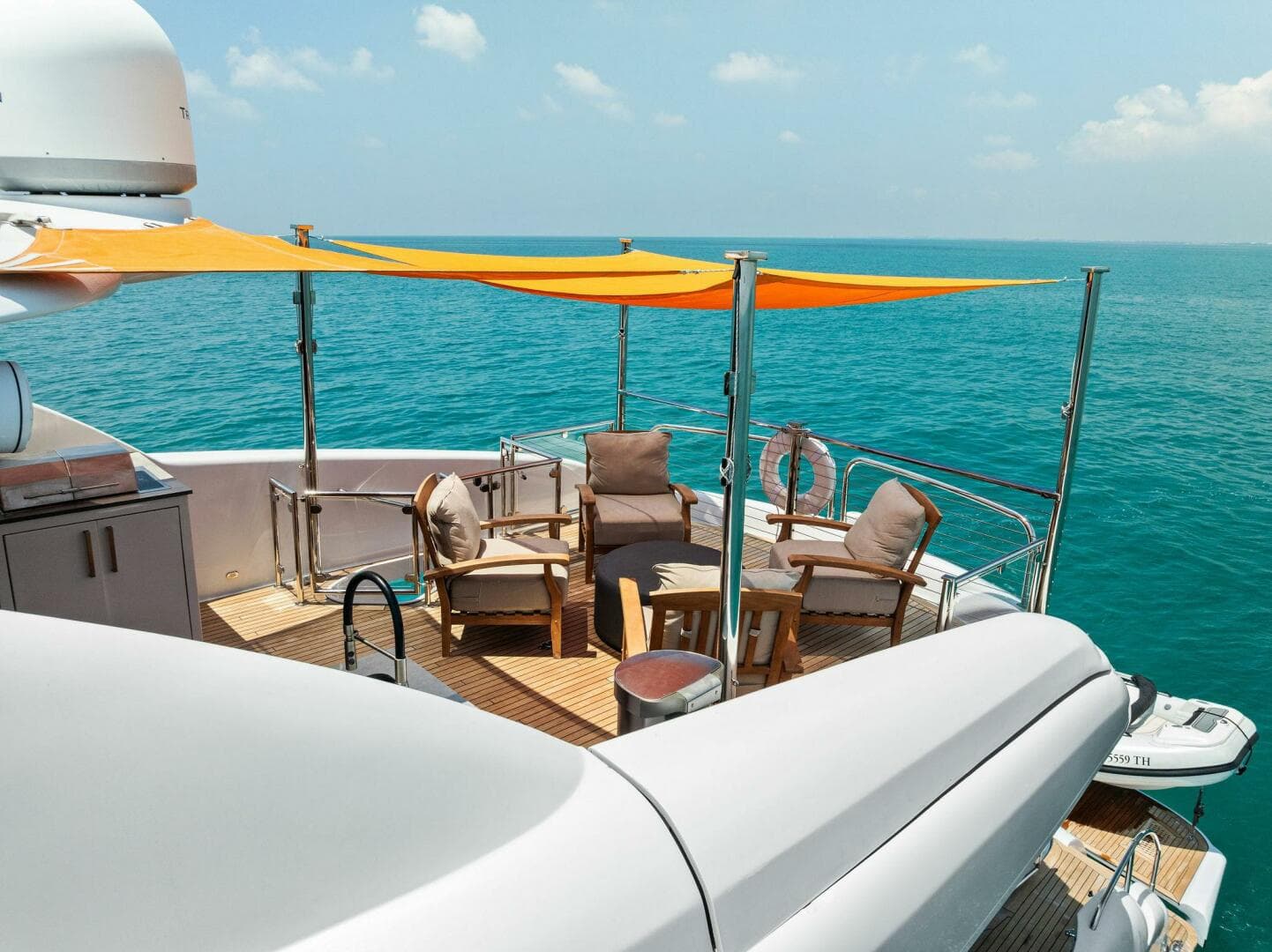 2006 Lazzara Yachts 84 Skylounge — photo 41