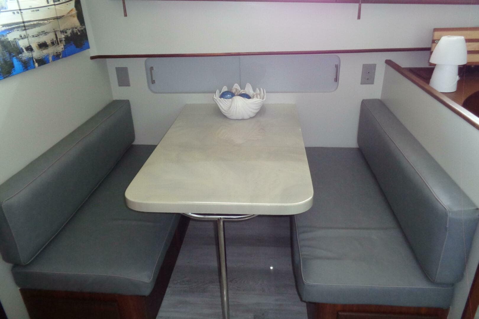 1987 Hatteras 70 Cockpit — photo 48