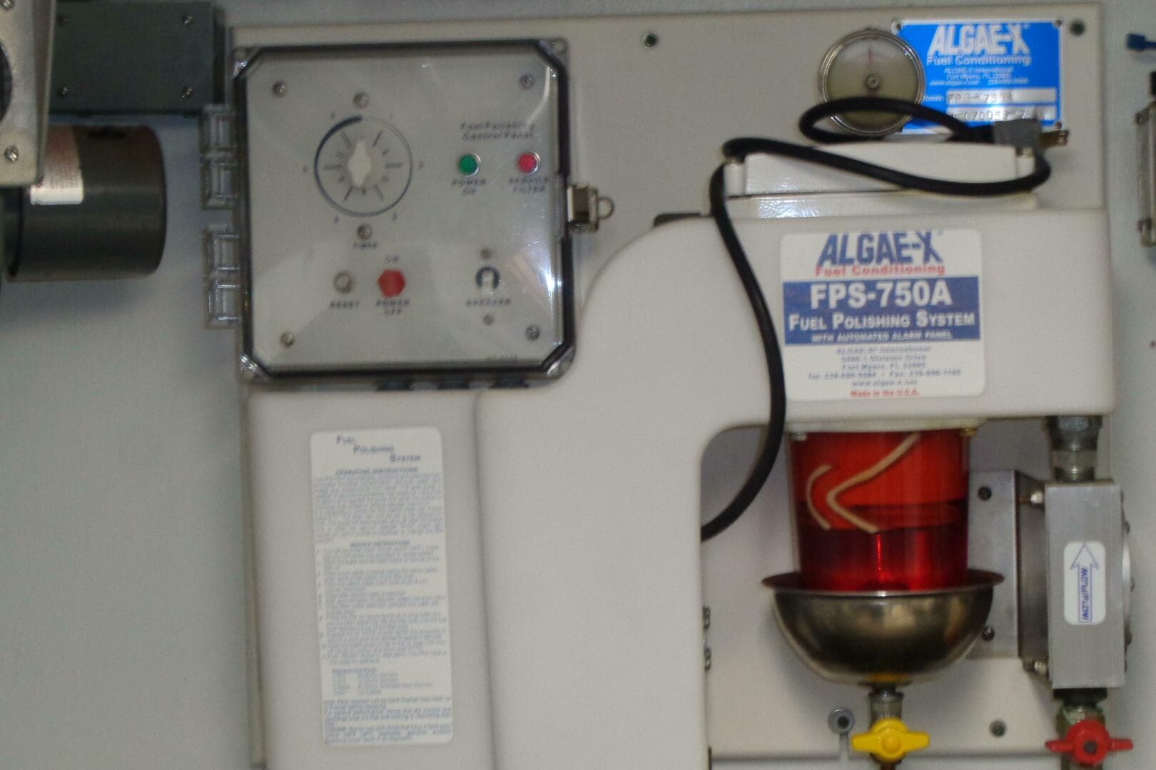 1987 Hatteras 70 Cockpit — photo 112