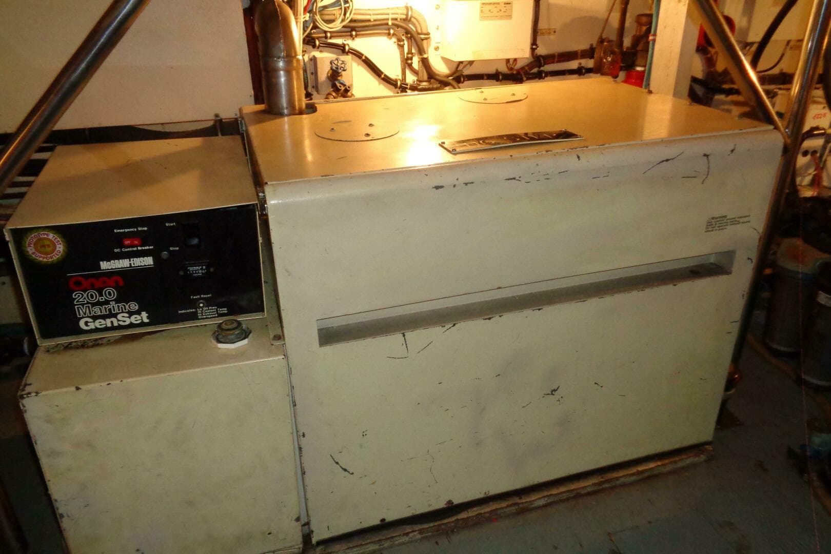 1987 Hatteras 70 Cockpit — photo 120