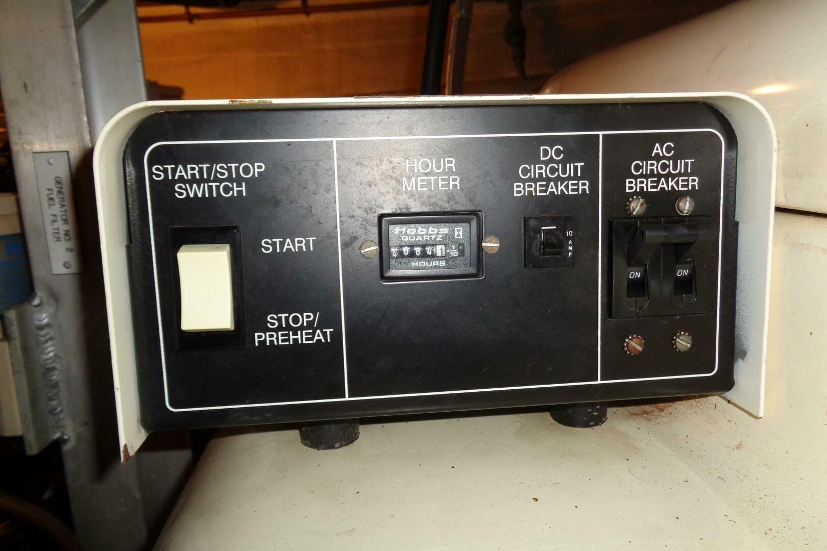 1987 Hatteras 70 Cockpit — photo 122