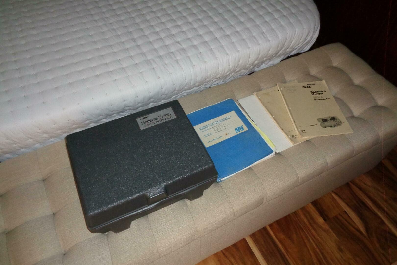 1987 Hatteras 70 Cockpit — photo 118