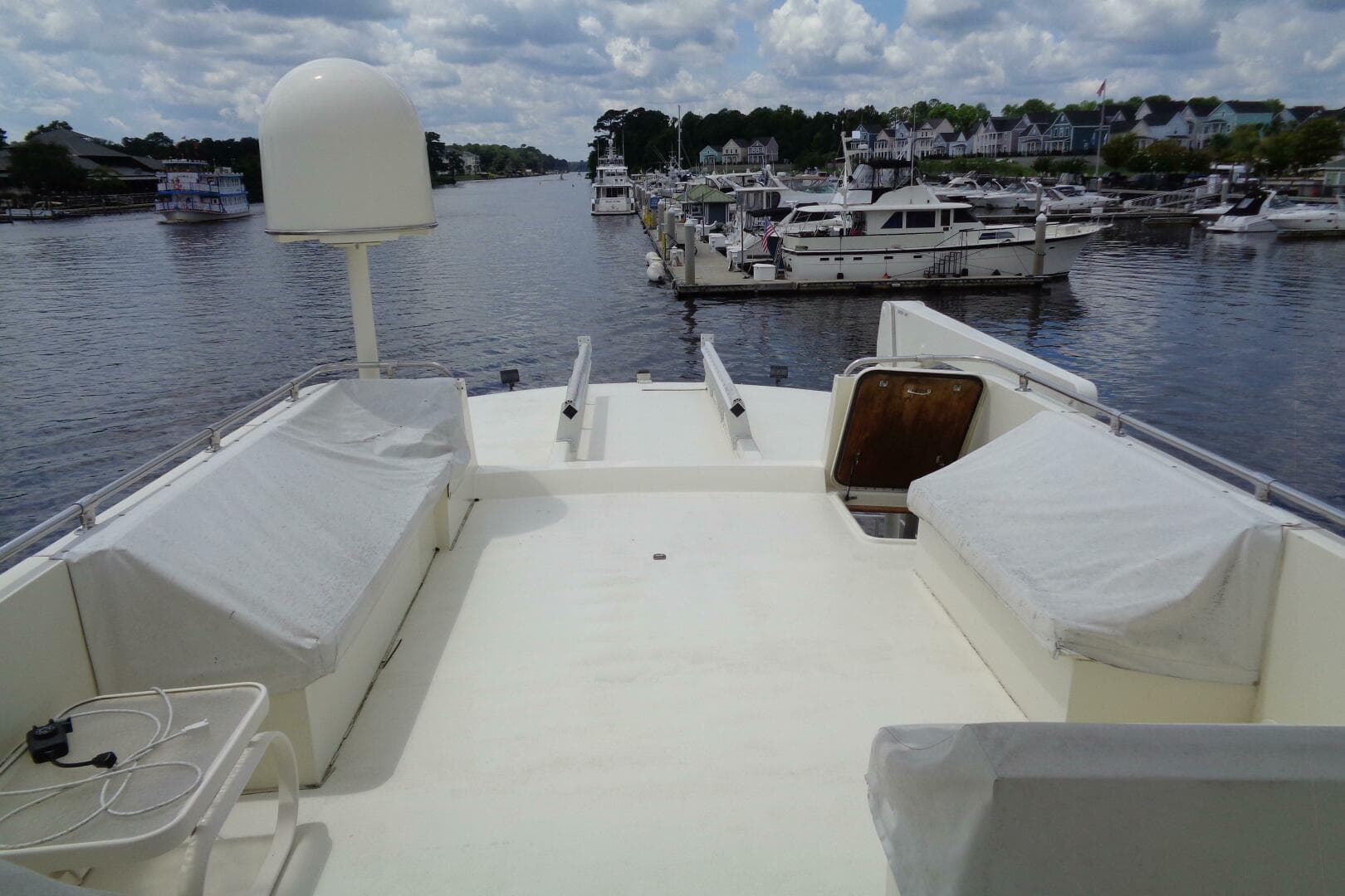 1987 Hatteras 70 Cockpit — photo 24