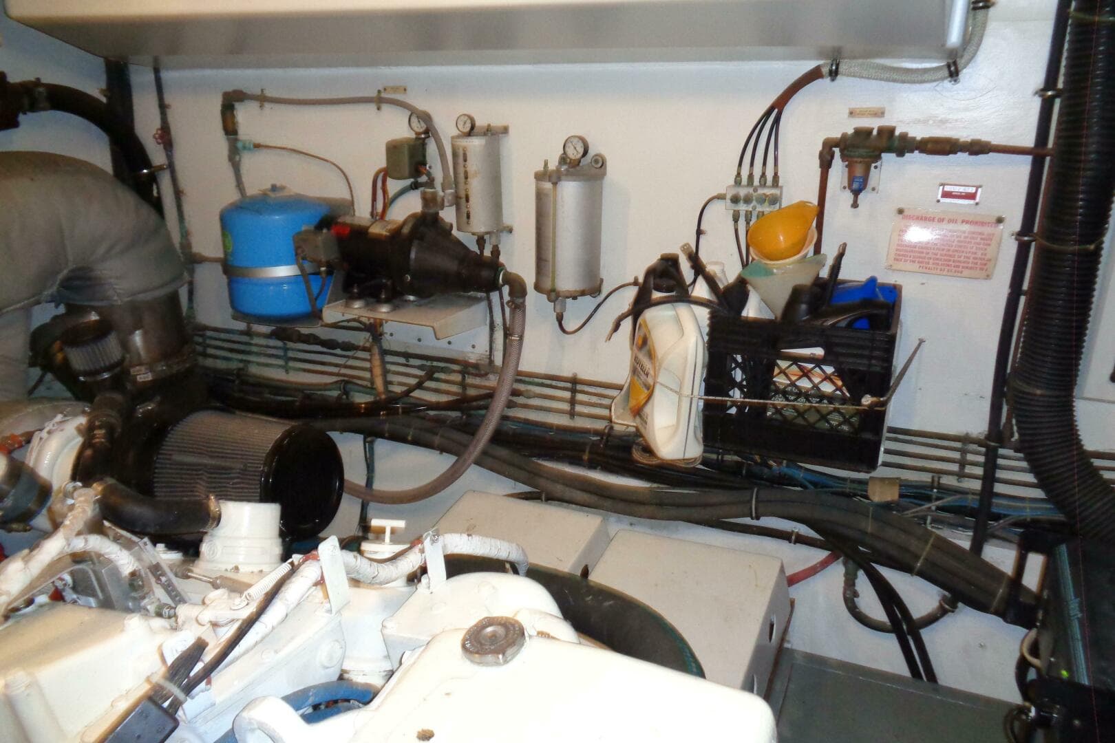 1987 Hatteras 70 Cockpit — photo 97