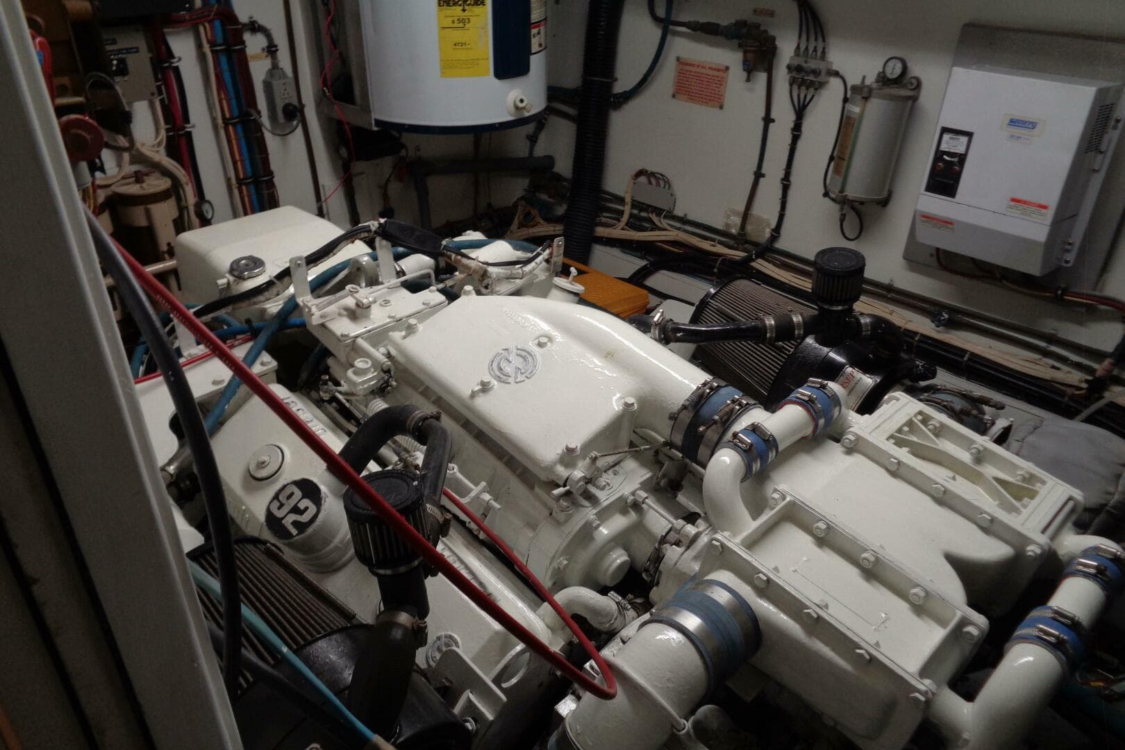 1987 Hatteras 70 Cockpit — photo 107