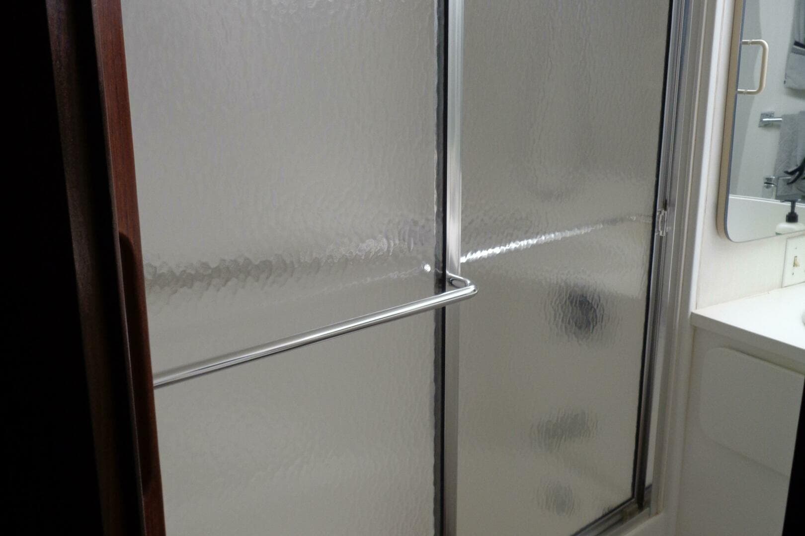 1987 Hatteras 70 Cockpit — photo 90