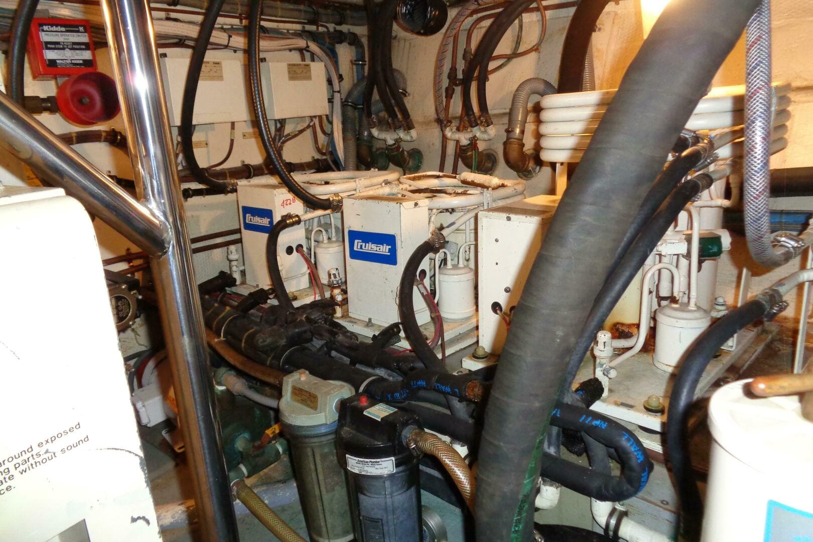 1987 Hatteras 70 Cockpit — photo 123