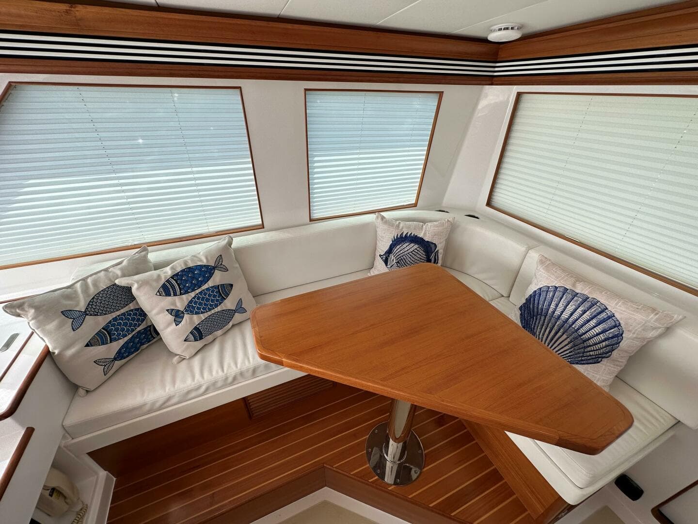 2018 Marlow Explorer 49E-Cb — photo 6