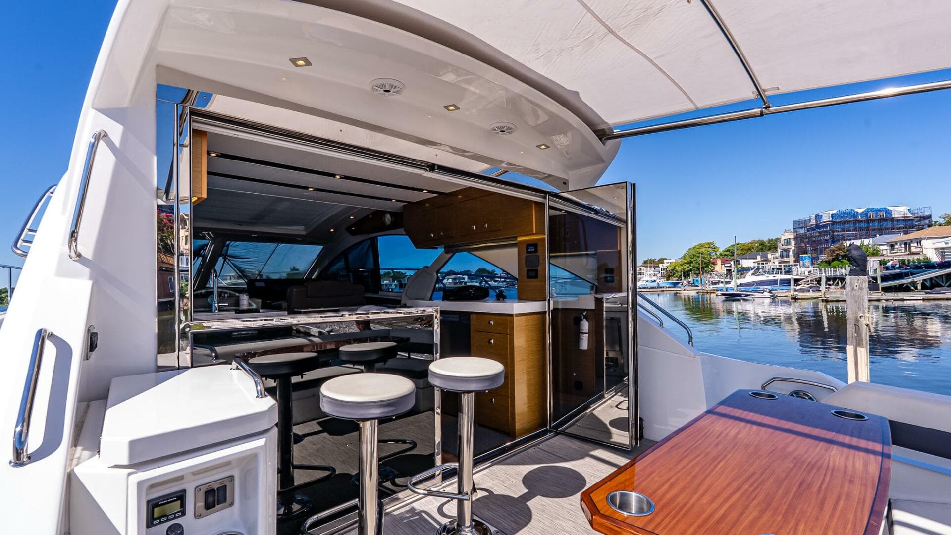 2019 Cruisers Yachts 54 Cantius — photo 11