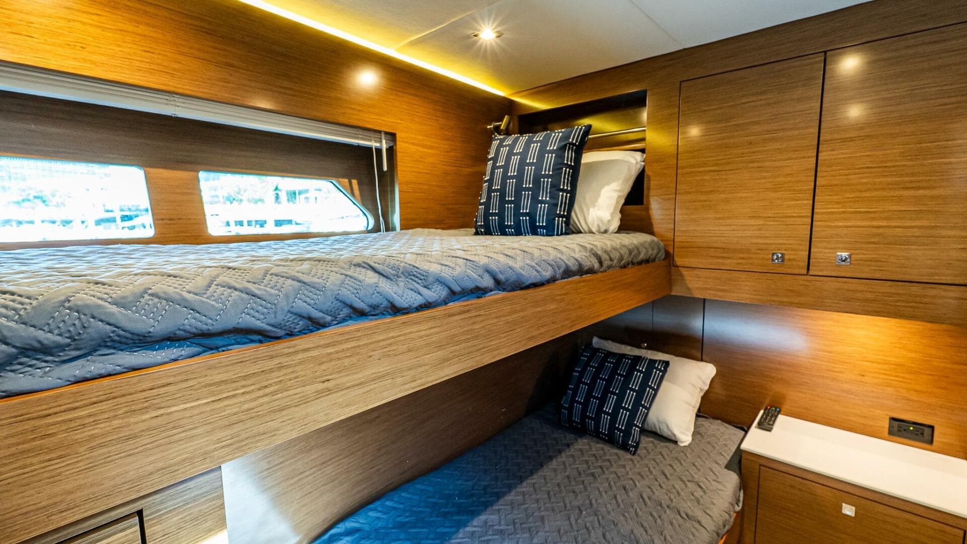 2019 Cruisers Yachts 54 Cantius — photo 39