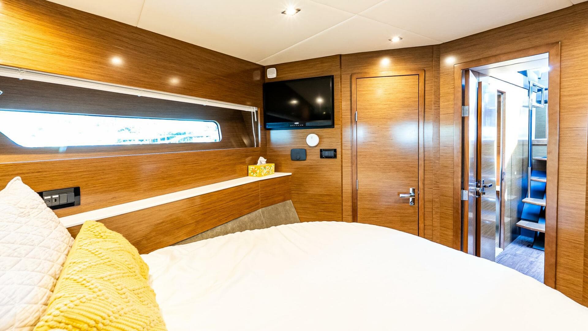 2019 Cruisers Yachts 54 Cantius — photo 35