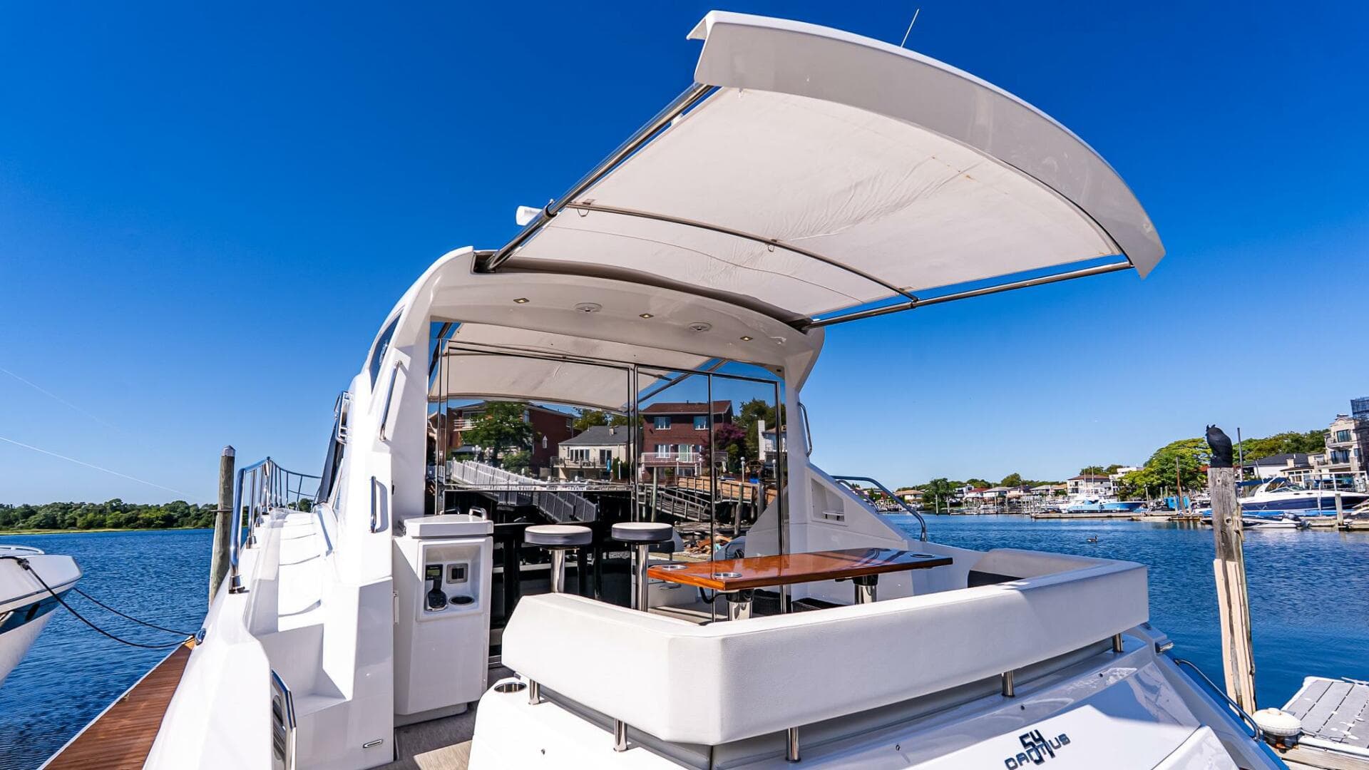 2019 Cruisers Yachts 54 Cantius — photo 7