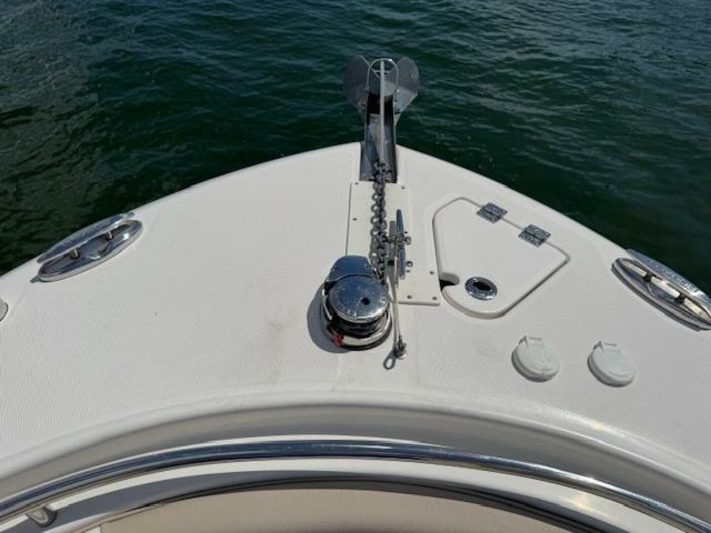 2021 Robalo R242 Center Console — photo 21
