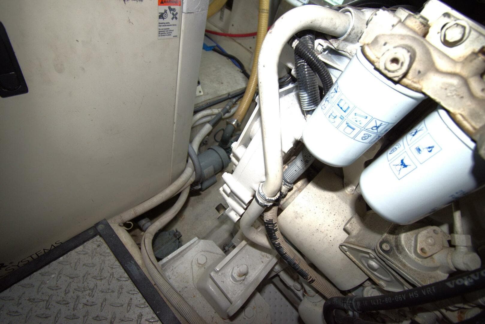 2005 Carver 444 Cockpit — photo 52