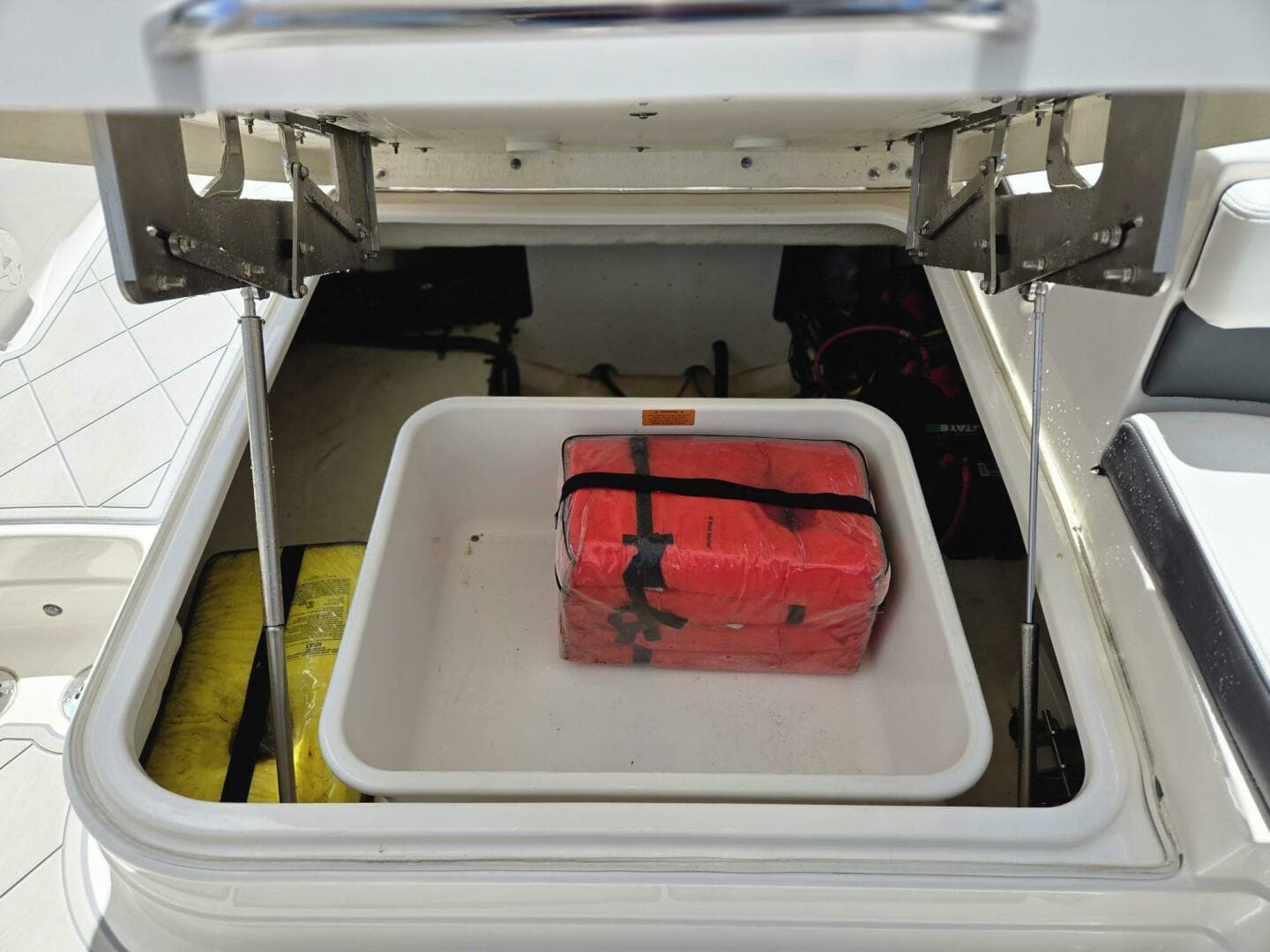 2022 Chaparral 280 Osx — photo 15