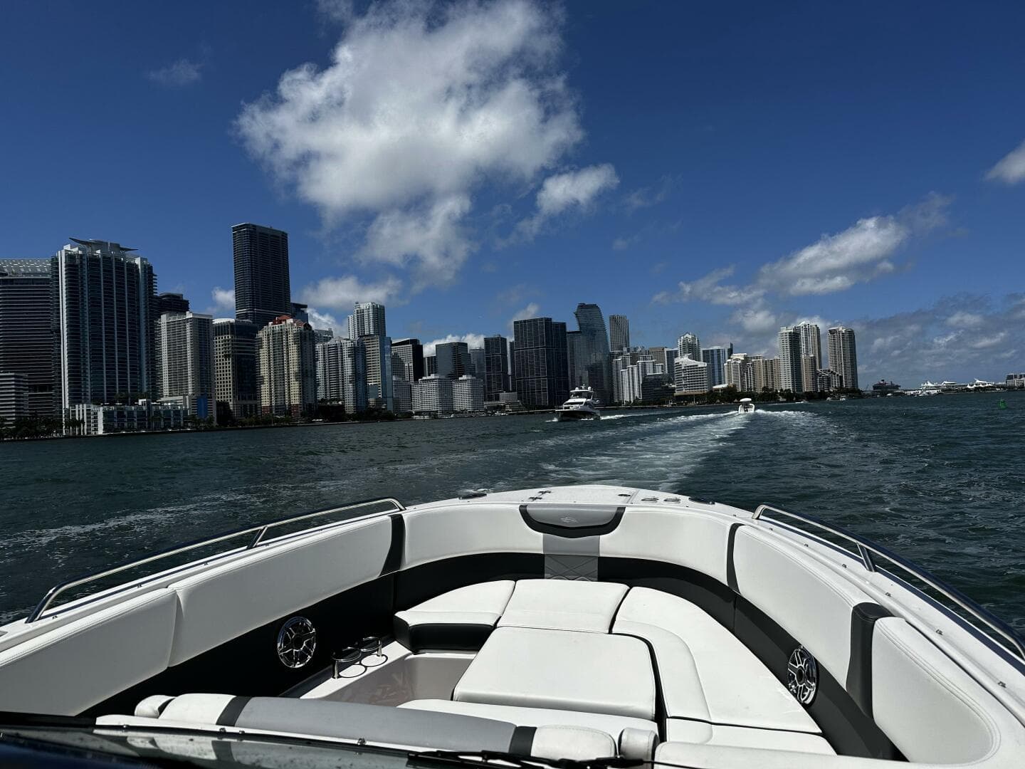 2022 Chaparral 280 Osx — photo 8