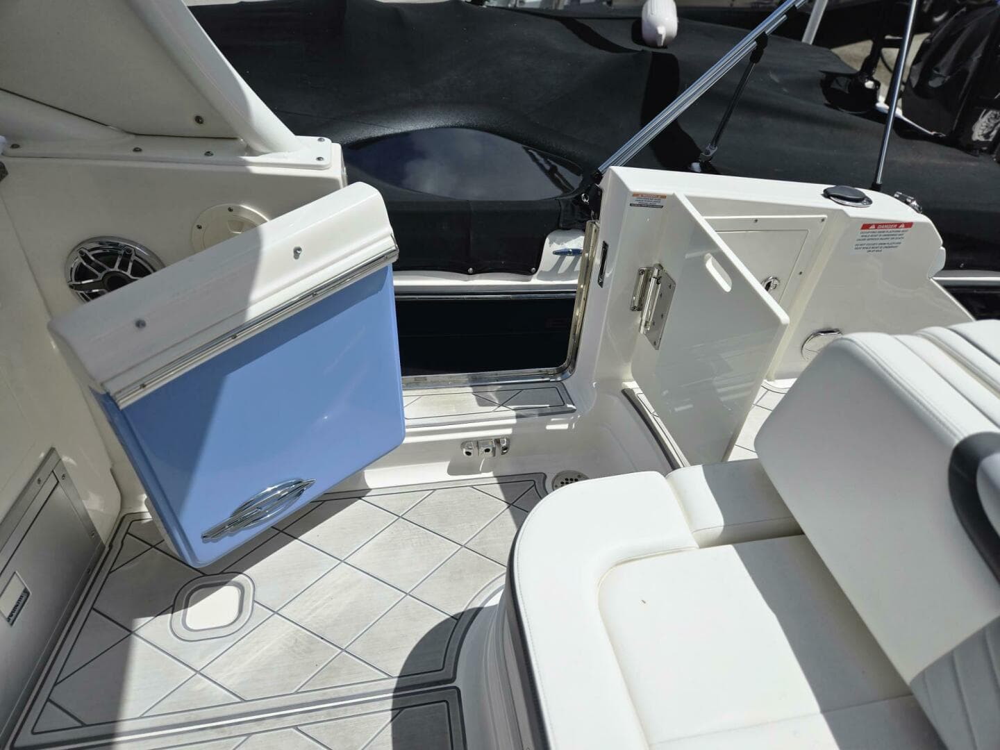 2022 Chaparral 280 Osx — photo 21