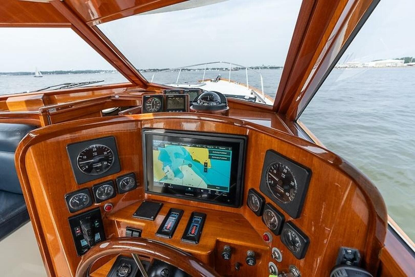 2002 San Juan 38 — photo 44