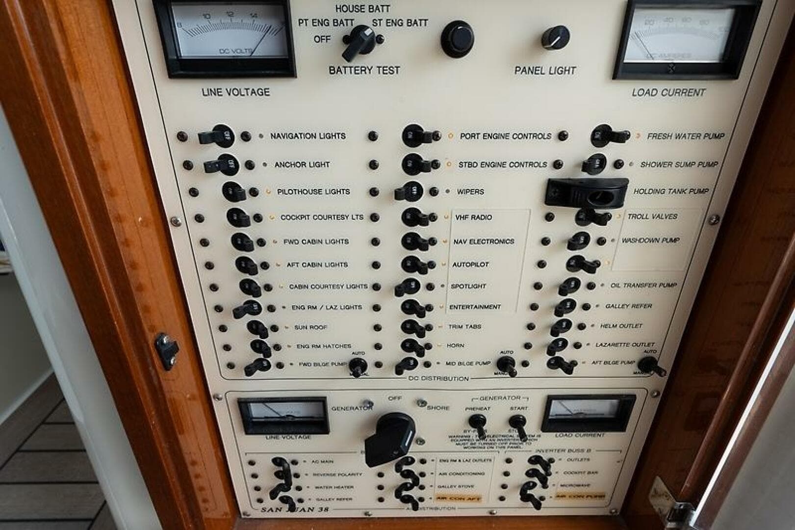 2002 San Juan 38 — photo 32