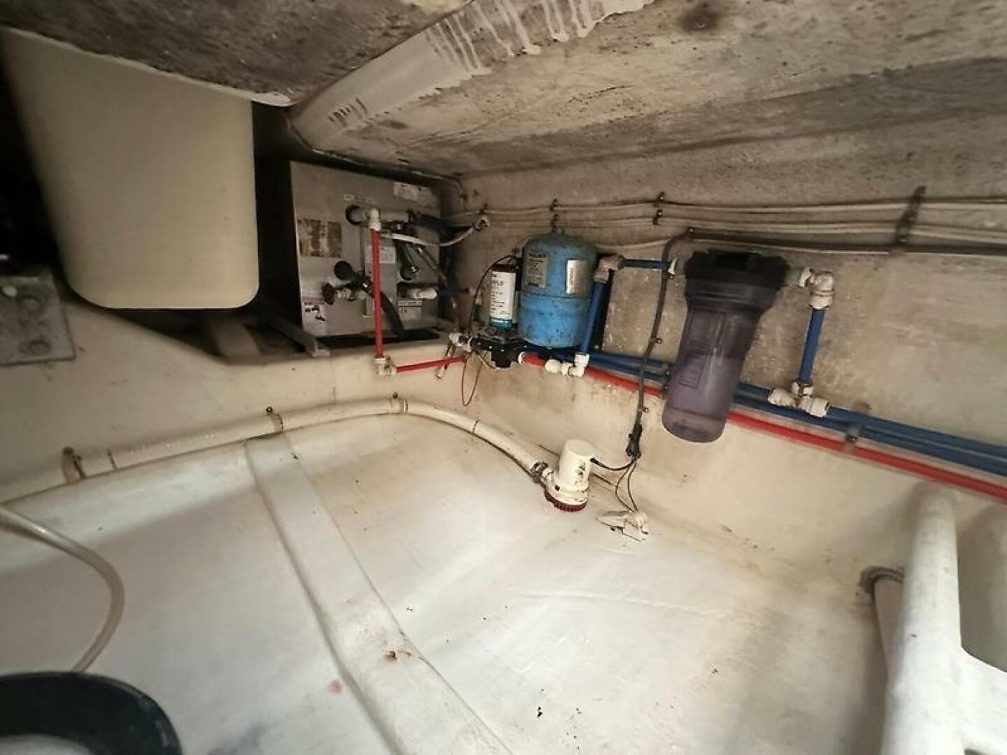 2002 San Juan 38 — photo 16