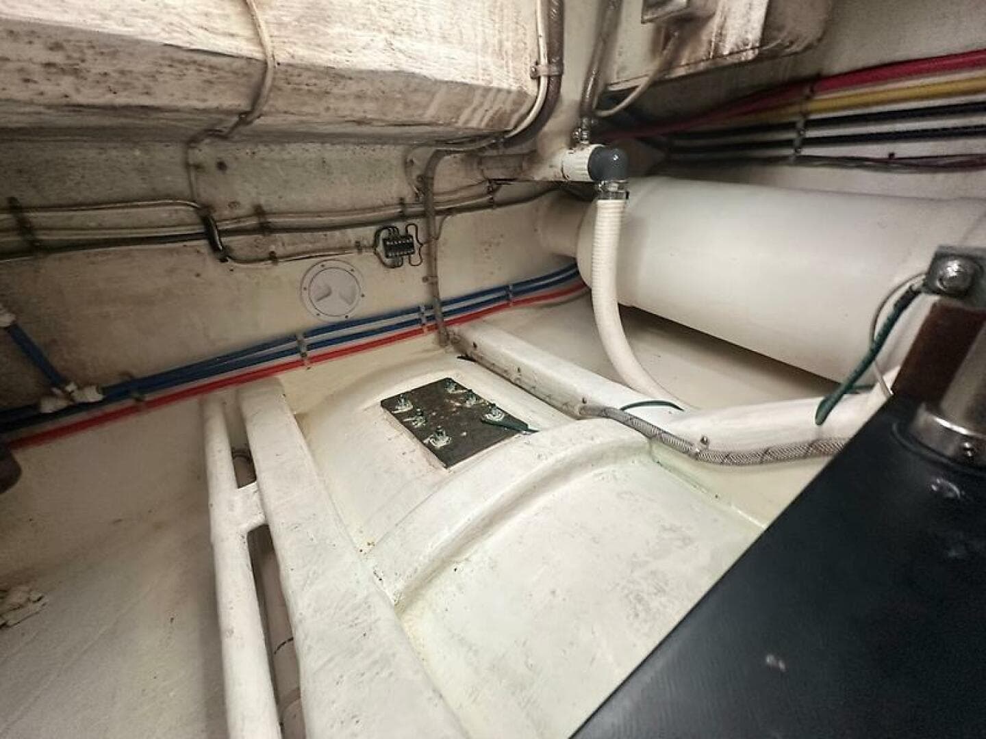 2002 San Juan 38 — photo 18