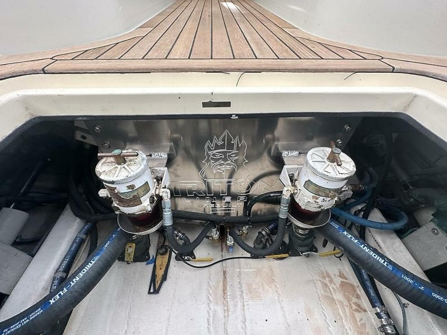 2002 San Juan 38 — photo 8