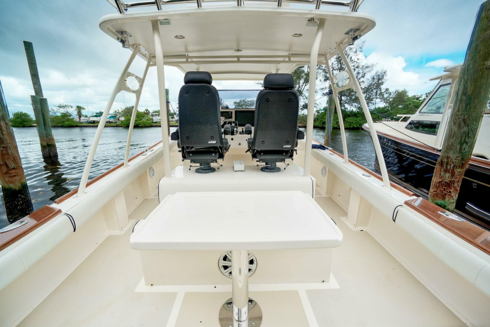2017 Marlow Prowler 375 Havana — photo 12