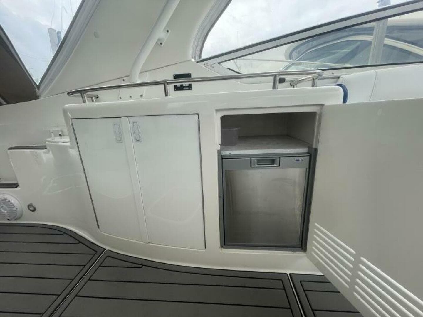 2006 Fountain 48 Express Cruiser — photo 7