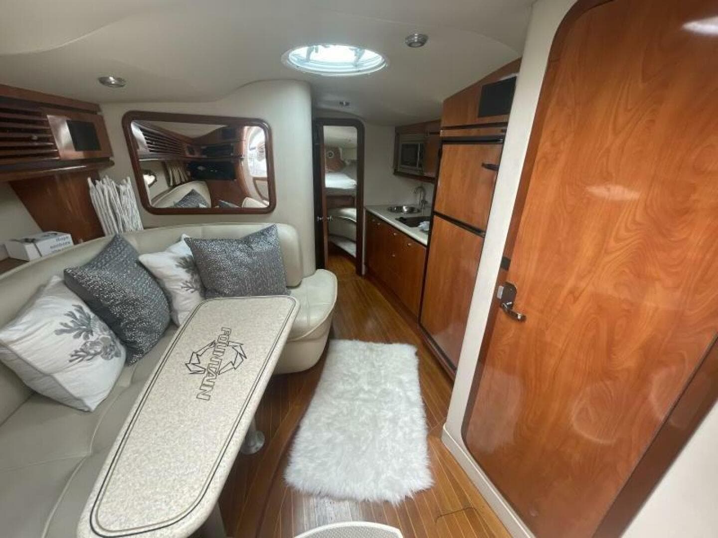 2006 Fountain 48 Express Cruiser — photo 10