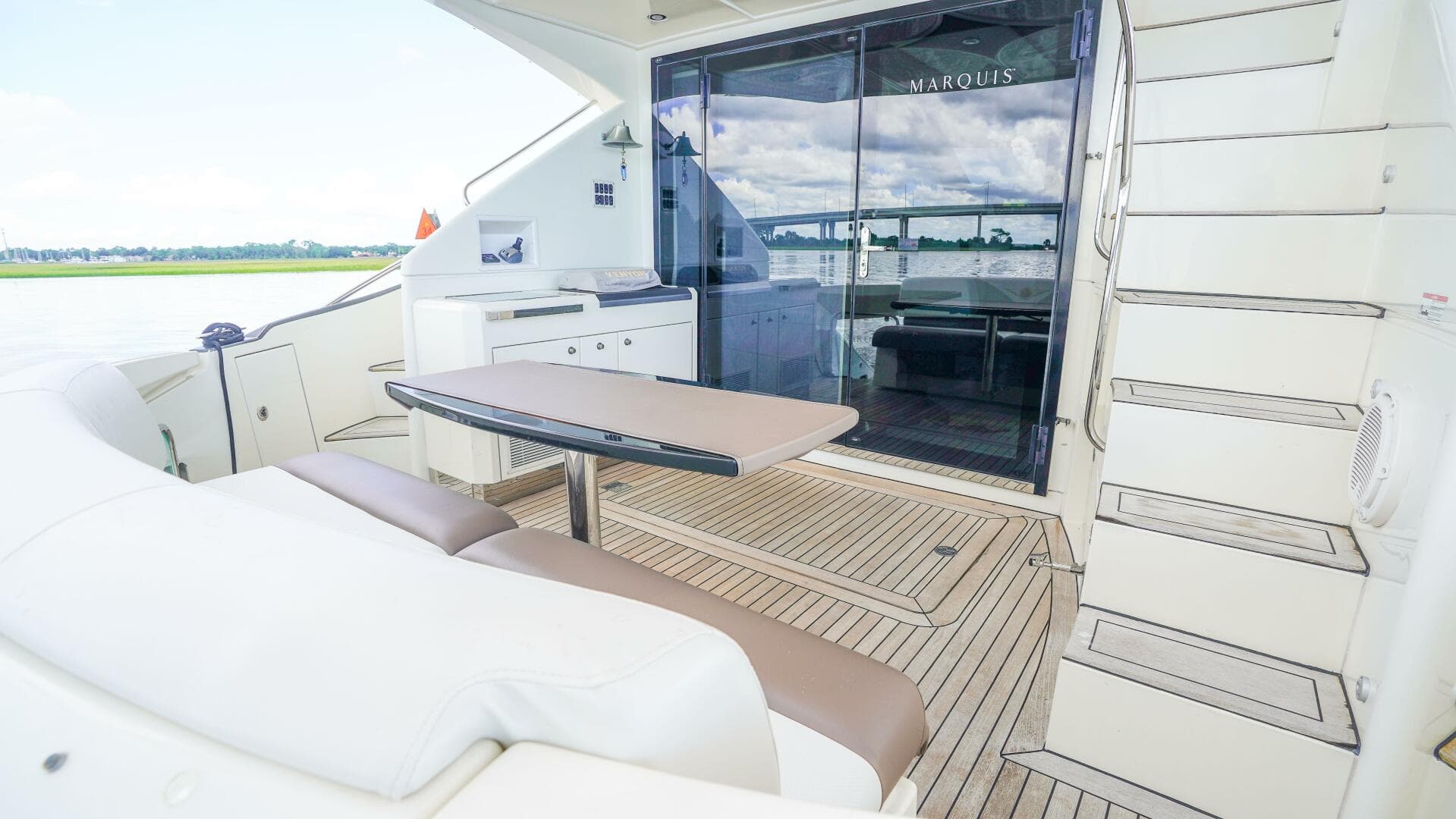 2009 Marquis 500 Sport Bridge — photo 10